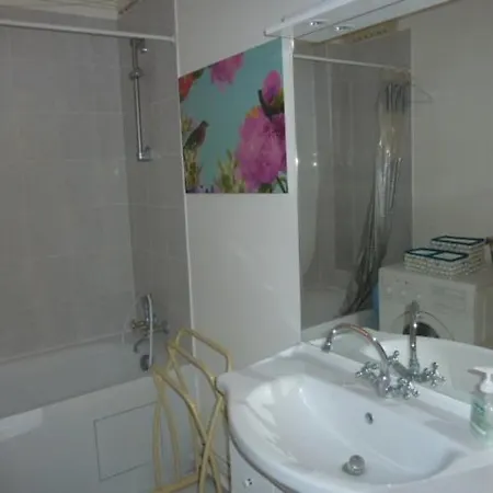 Ponthieu - Champs Elysees Apartamento *